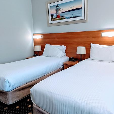 Ramada Hotel & Suites By Wyndham Cabramatta Eksteriør bilde