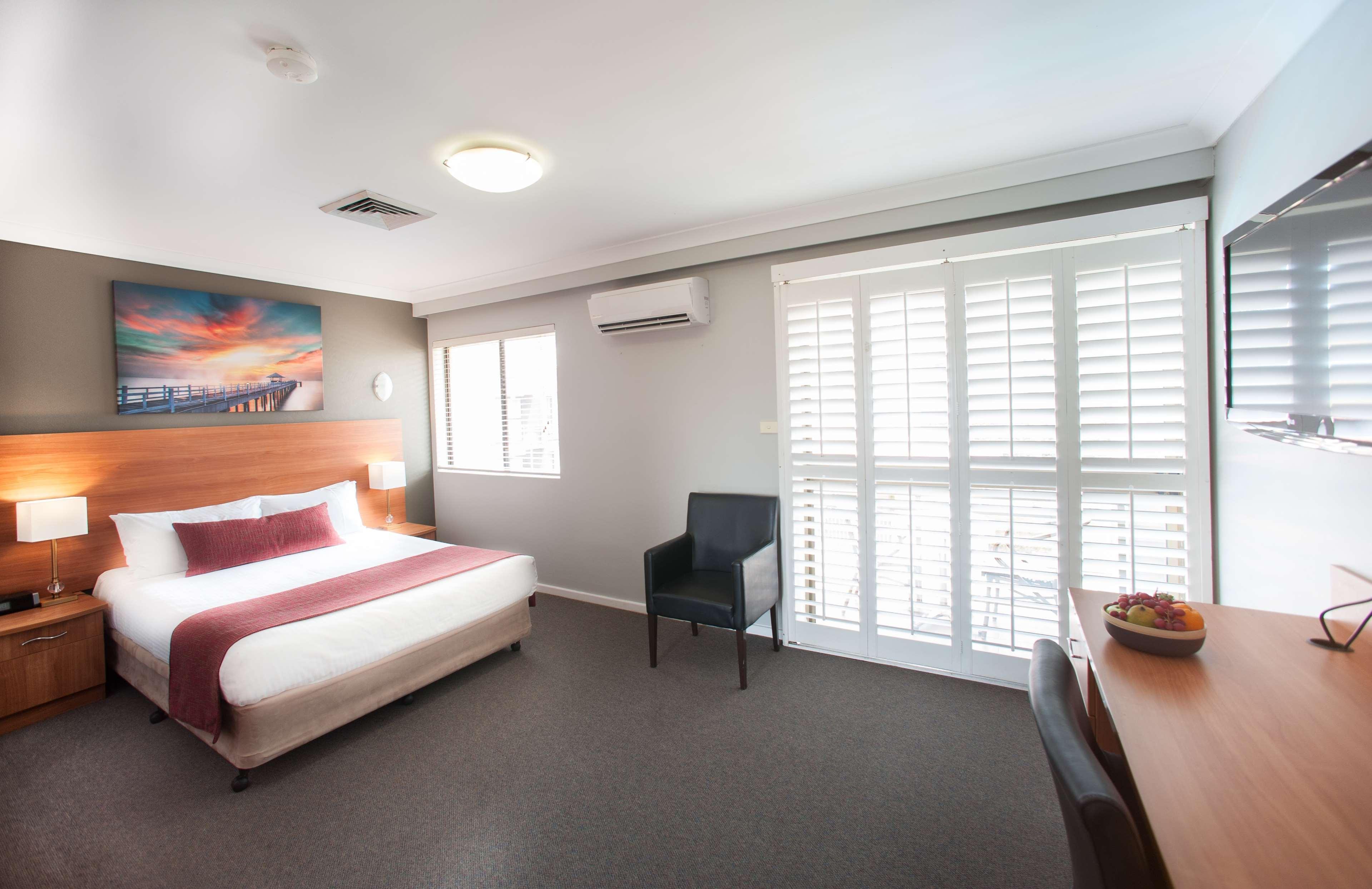 Ramada Hotel & Suites By Wyndham Cabramatta Eksteriør bilde