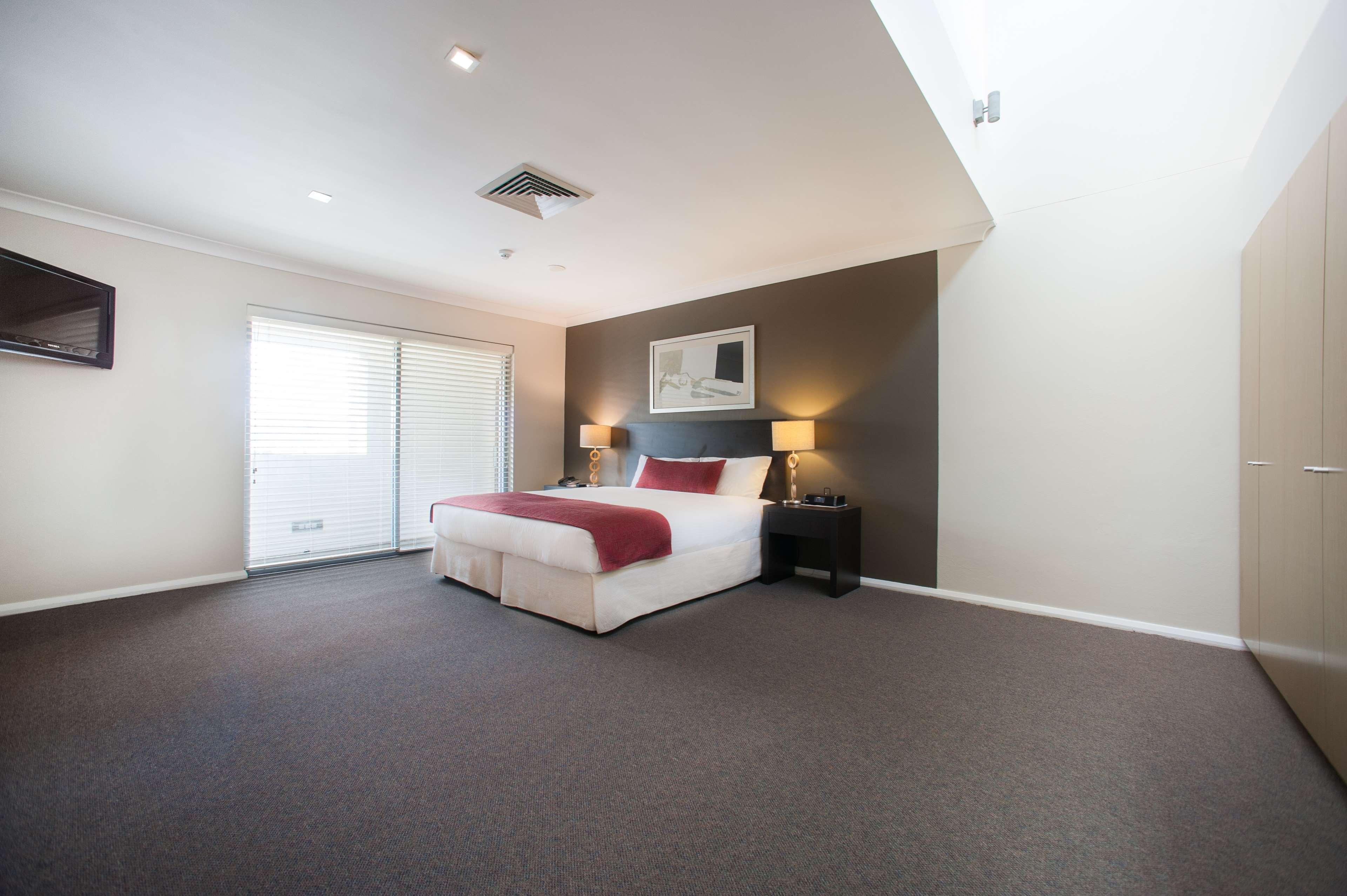 Ramada Hotel & Suites By Wyndham Cabramatta Eksteriør bilde