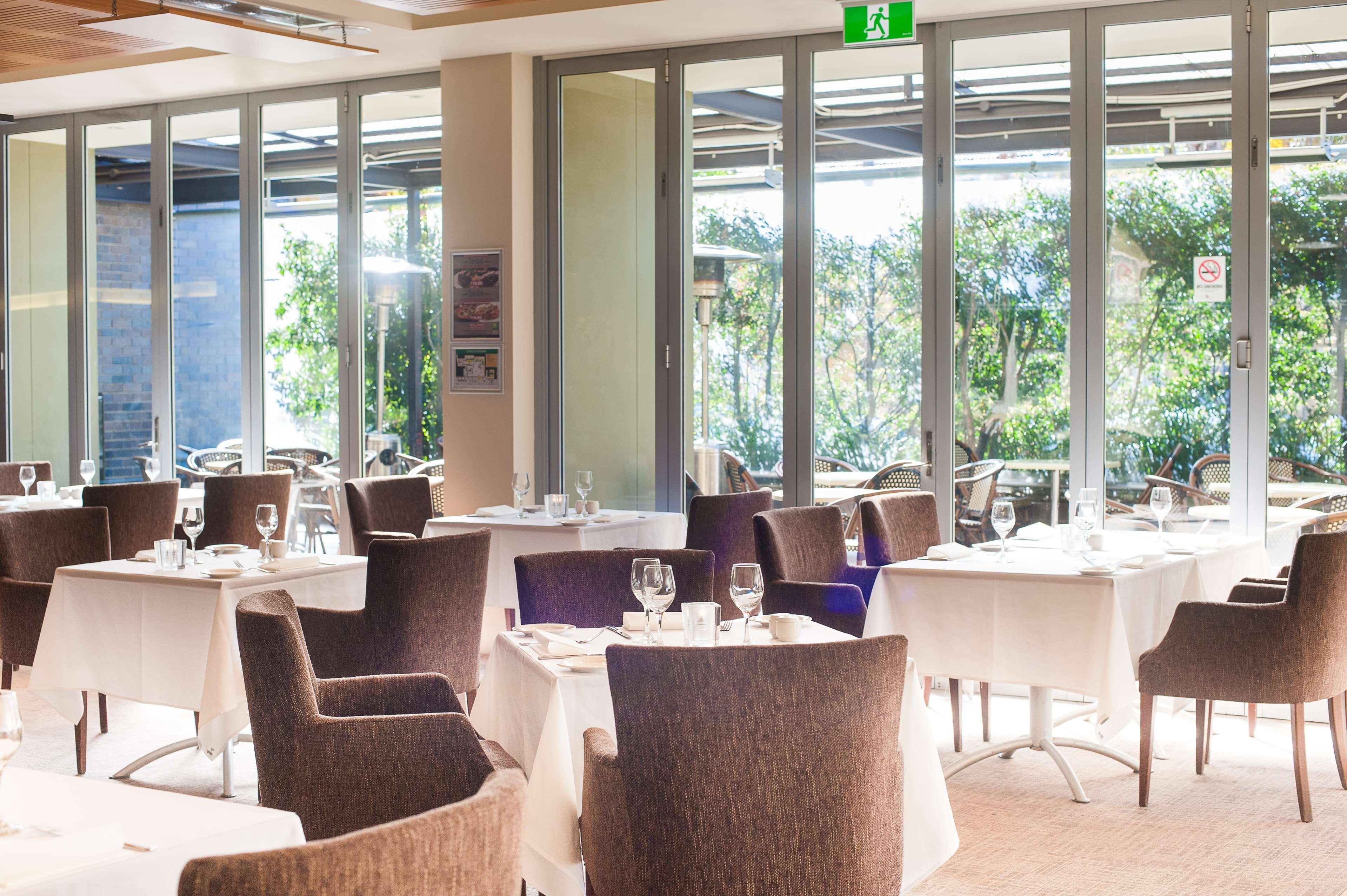 Ramada Hotel & Suites By Wyndham Cabramatta Eksteriør bilde