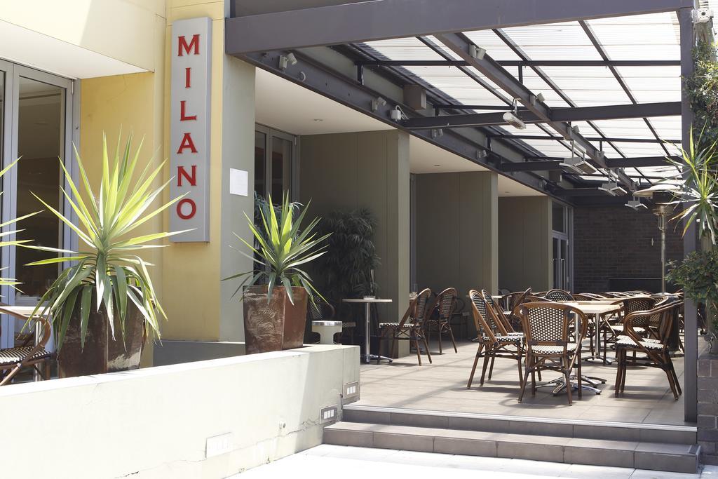 Ramada Hotel & Suites By Wyndham Cabramatta Eksteriør bilde