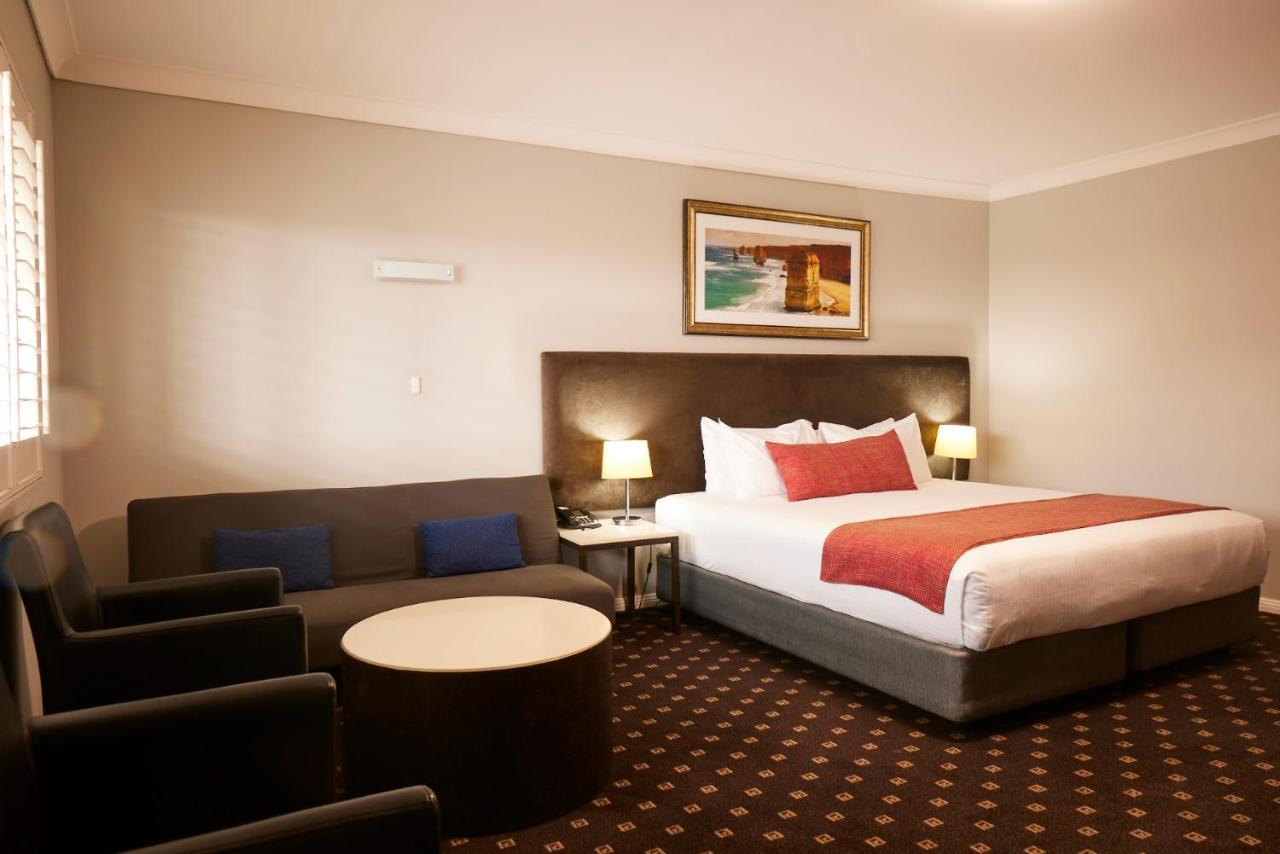 Ramada Hotel & Suites By Wyndham Cabramatta Eksteriør bilde