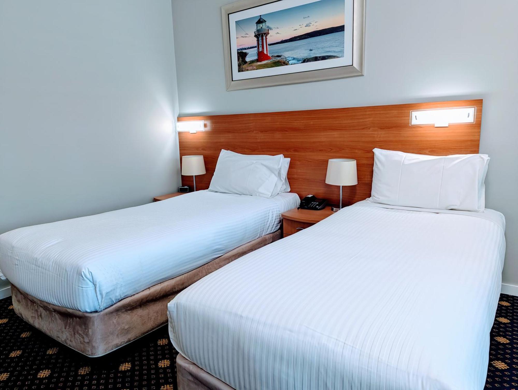 Ramada Hotel & Suites By Wyndham Cabramatta Eksteriør bilde
