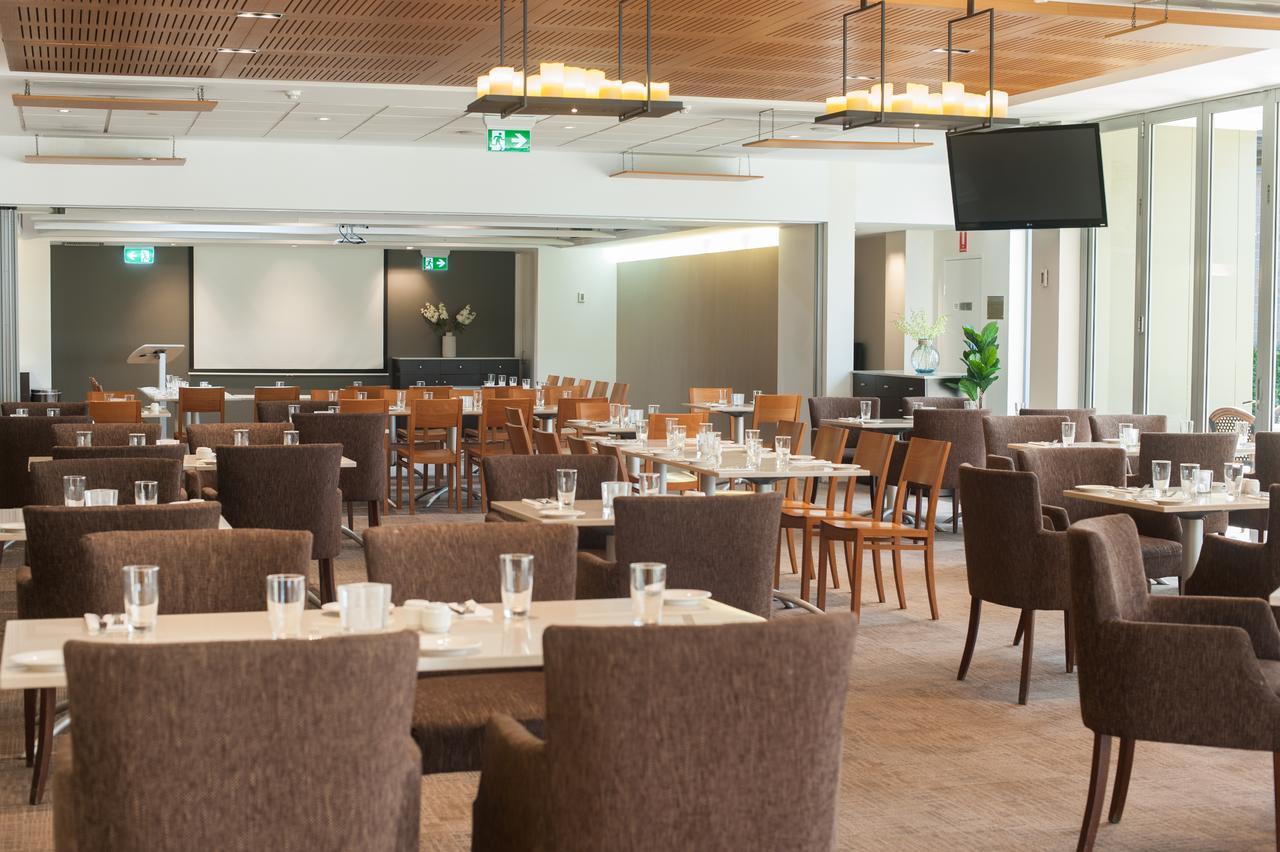 Ramada Hotel & Suites By Wyndham Cabramatta Eksteriør bilde